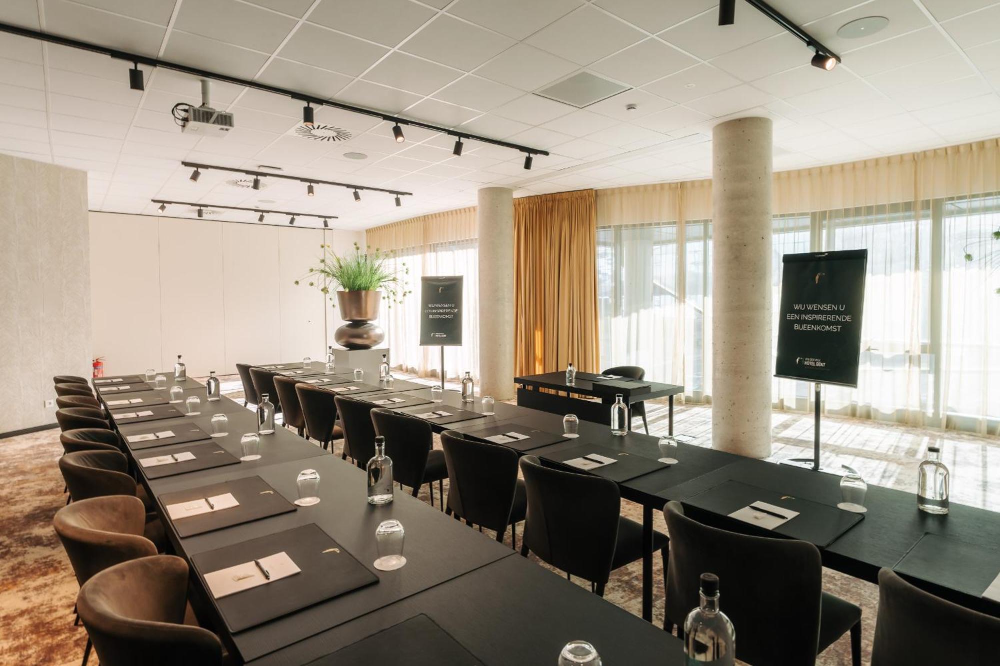 Van Der Valk Hotel Gent Екстер'єр фото